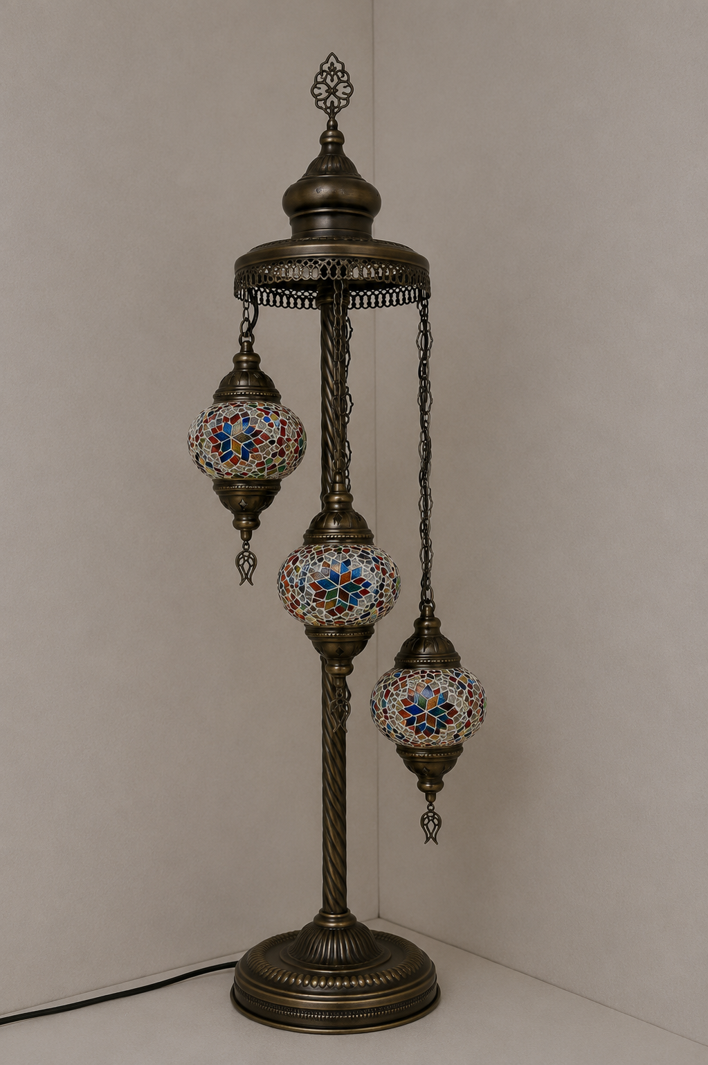 Klassische türkische Mosaik-Stehlampe
X3 Glühbirnen